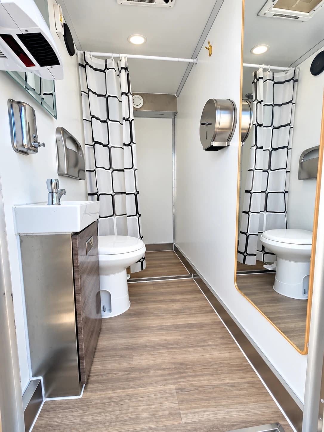 30ft temporary shower restroom trailer interior